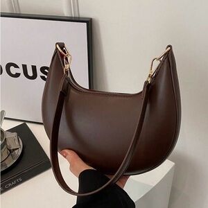 Elegant Brown Leather Shoulder Bag